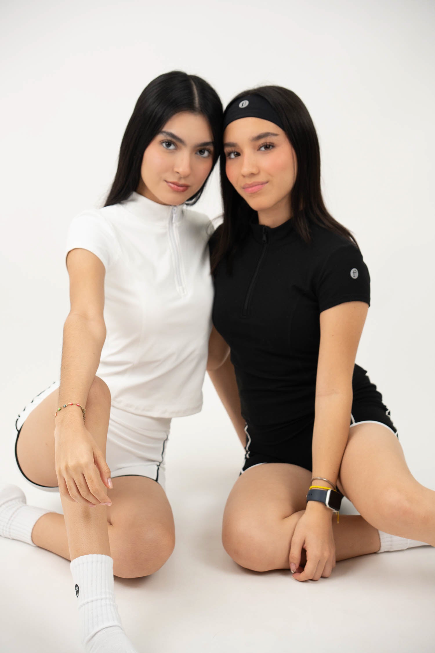 Zipper Performance Top